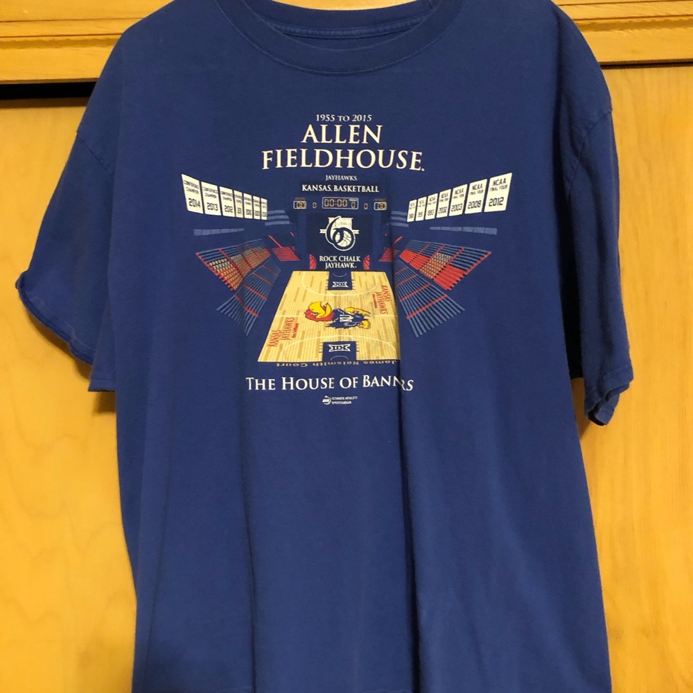 Men’s XL. Blue KU basketball tee shirt
